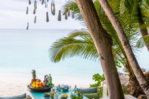 Seychelles North Islands - Piazza Gin Tasting