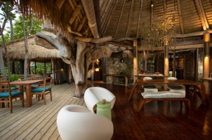Seychelles North Islands - Villa Entrance