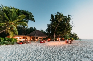 Seychelles North Islands - West Beach Bar Dining