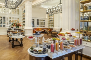 Raffles Hotel Singapore - Breakfast