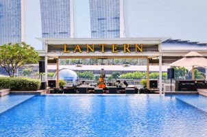 singapore-the-fullerton-bay-hotel-singapore-bawa-tours-travel-Lantern-Day