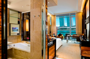 Singapur - The Fullerton Bay Hotel - Premier Bay View Room