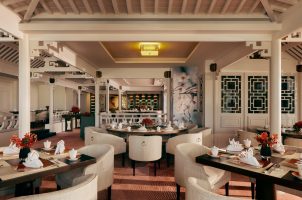 singapore-mandarin-oriental-singapore-bawa-tours-travel-16_CHERRY_GARDEN_INTERIOR_OVERVIEW_LR