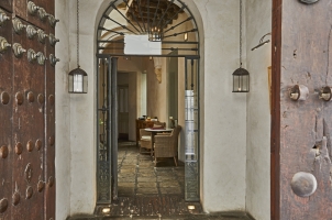 Corral del Rey - Main entrance