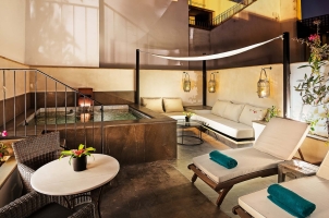 Corral del Rey - Pool Suite terrace nighttime