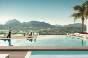 SHA Wellness Clinic Spain - Infinity Pool