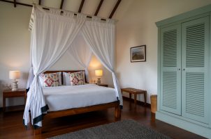 sri-lanka-camellia-hills-bawa-tours-travel-lvb-norton-bed