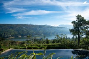 sri-lanka-camellia-hills-bawa-tours-travel-pool2