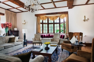 Ceylon Tea Trails - Living Room