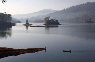 Ceylon Tea Trails - Lake