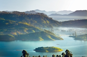 Ceylon Tea Trails - Lake