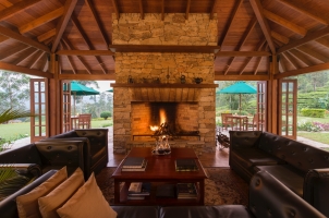 Ceylon Tea Trails - Living Room