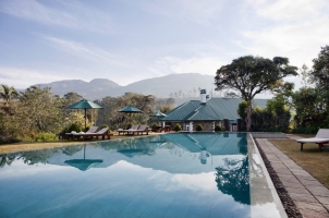 Ceylon Tea Trails - Pool