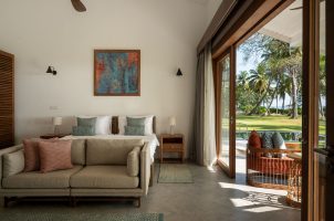 sri-lnaka-kalkudah-beach-house-bawa-tours-travel-beachview-suite2