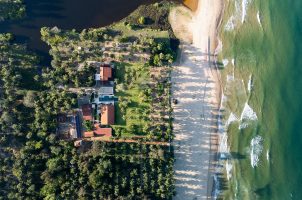 sri-lnaka-kalkudah-beach-house-bawa-tours-travel-hero-birds-eye