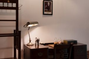 Sri-Lanka-Thotalagala-bawa-tours-travel-George-Pilkington-Suite-Study