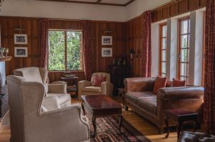 Sri-Lanka-Thotalagala-bawa-tours-travel-Living-room-2