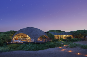 sri-lanka-uga-chena-huts-bawa-tours-travel-BarExterior