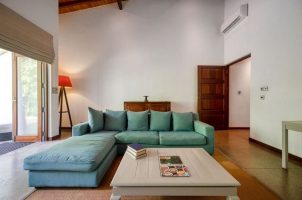 sri-lanka-wallawwa-bawa-tours-travel-mountbatten-suite-livingroom