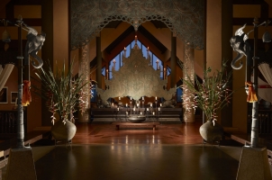 Anantara Golden Triangle - Lobby Entrance