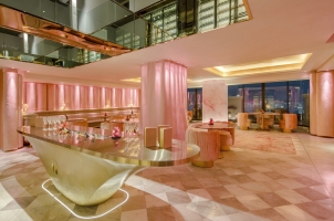 Tower Club at Lebua -  Pink Bar