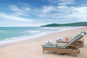 thailand-banyan-tree-phuket-bawa-tours-travel-beach