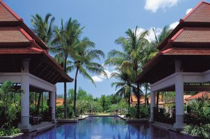 thailand-banyan-tree-phuket-bawa-tours-travel-the-lap-pool