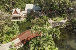 thailand-chiva-som-hua-hin-bawa-tours-travel-lake-and-the-red-bridge-1