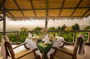 Four Seasons Golden Triangle