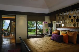 thailand-rayavadee-krabi-bawa-tours-travel-Phranang-Villa-404-_Master-Bedroom-Suite