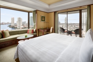 Shangri-La Hotel Bangkok - Deluxe Balcony Room