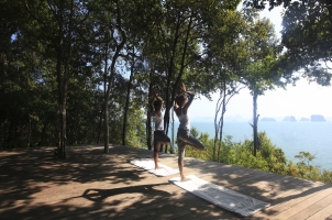 Six Senses Yao Noi - yoga platform