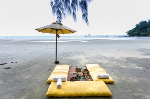Thailand Soneva Kiri - North Beach Picnic