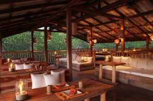 Thailand Soneva Kiri - Dining Benz