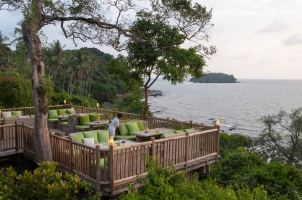 Thailand Soneva Kiri - Dining the View