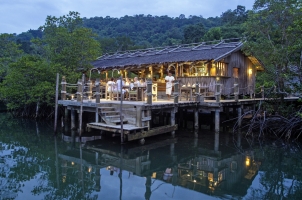 Thailand Soneva Kiri - Dining Benz