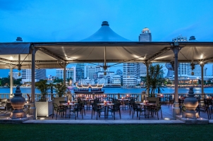 The Peninsula Bangkok - River Cafe Terrace
