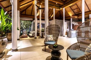 thailand-sarojin-bawa-tours-travel-exterior-lobby2