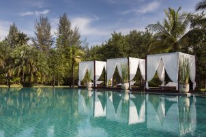 thailand-sarojin-bawa-tours-travel-exterior-swimming-pool