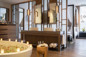 thailand-sarojin-bawa-tours-travel-jacuzzi-pool-suite-bathroom