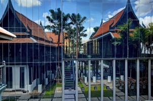 Thailand The Siam Bangkok - Thai house reflection