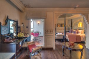 Heritage-Line-I-Lower-Mekong-I-Ship-I-The-Jahan-I-Noble-Suite-05