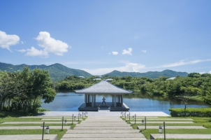 Amanoi - Yoga Pavilion Spa Lake