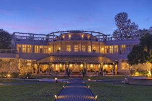 Azerai La Residence Hue