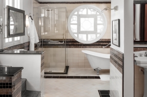 Azerai La Residence Hue - Bathroom