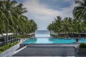 Four Seasons - The Nam Hai