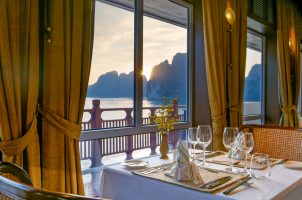 Heritage-Line-Lan-Ha-Bay-Ylang-Restaurant-6