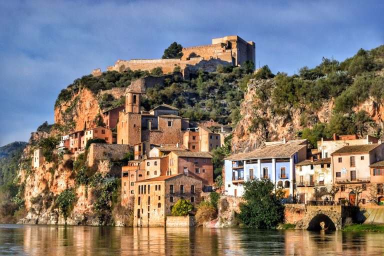 Spanien