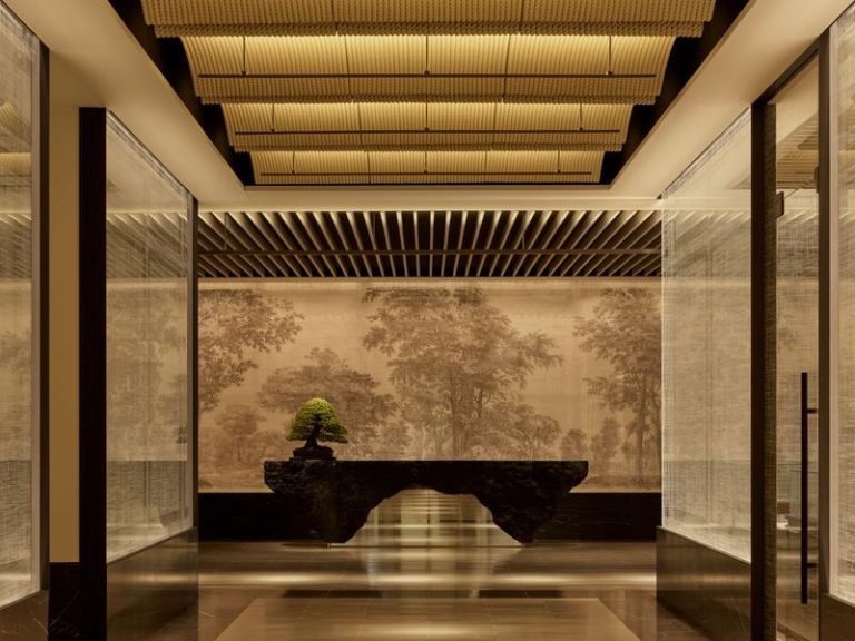 Janu Tokyo