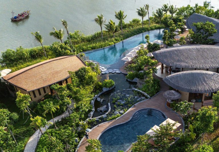 Namia River Retreat